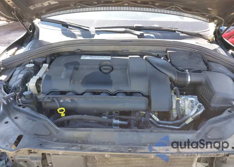 2016 Volvo Xc60 T6 Platinum z USA, uszkodzony, nr VIN YV4902RM3G2792925